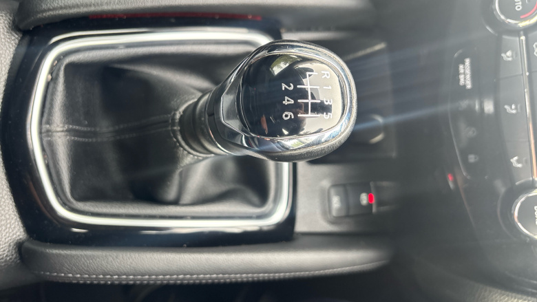 Nissan Qashqai 1.3 DiG-T Tekna 5dr Petrol Hatchback